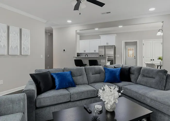 The Cherry Blossom-luxurious And Close To Wake Holiday home Winston-Salem