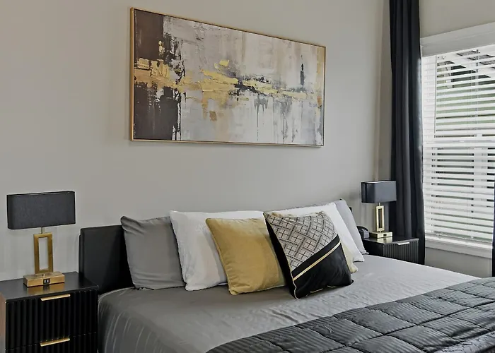 The Cherry Blossom-luxurious And Close To Wake Holiday home