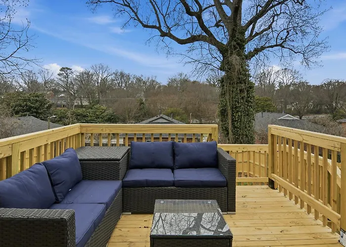 Holiday home The Cherry Blossom-luxurious And Close To Wake